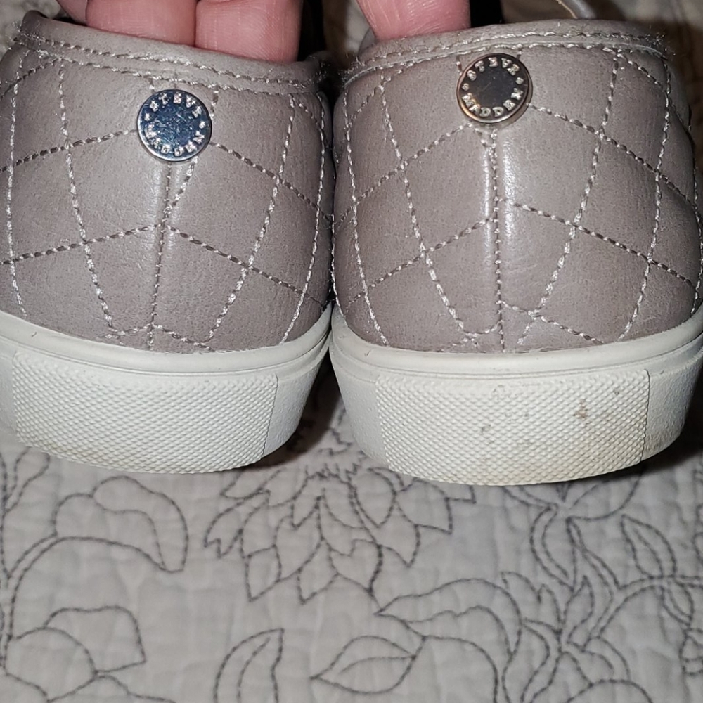 Steve Madden - Picture 3 of 6